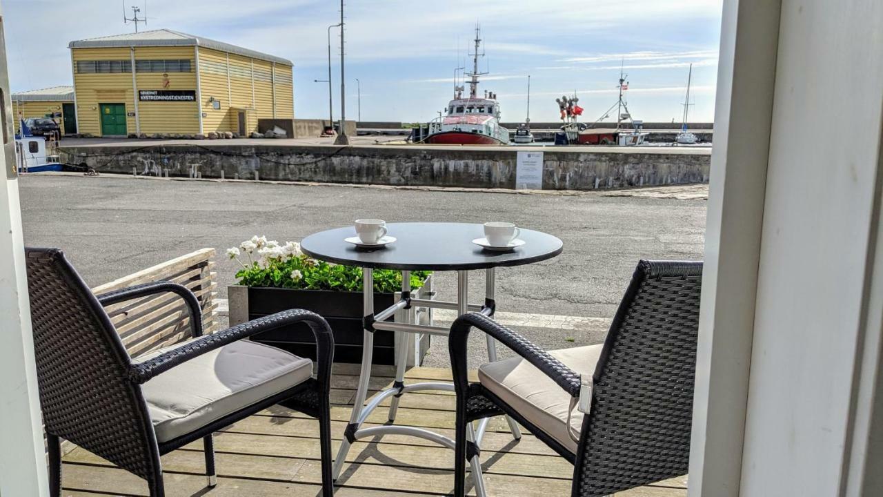 Harbour Sleep Motel Nexo Bagian luar foto